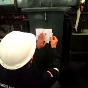 Pemasangan Label Pada Trafo